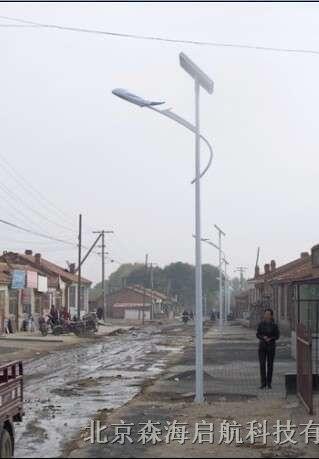 太陽能路燈6-8米現貨促銷 森海啟航專業(yè)室外照明路燈生產商