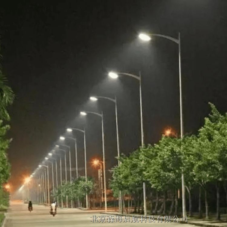 市電互補(bǔ)太陽能路燈 供應(yīng)全國各地室外路燈廠家